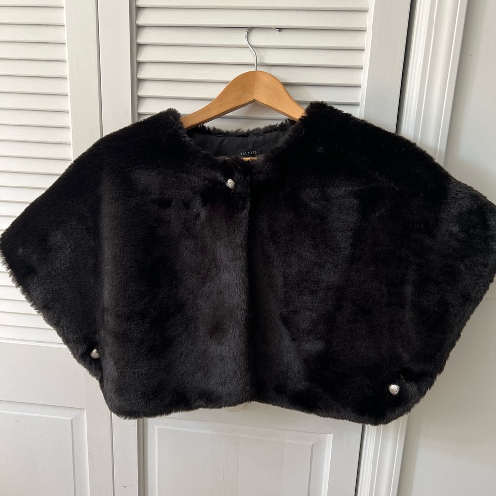 talbots black faux fur capelet size medium NWT